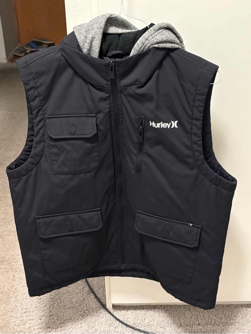 Hurley Black Hooded Vest with hood